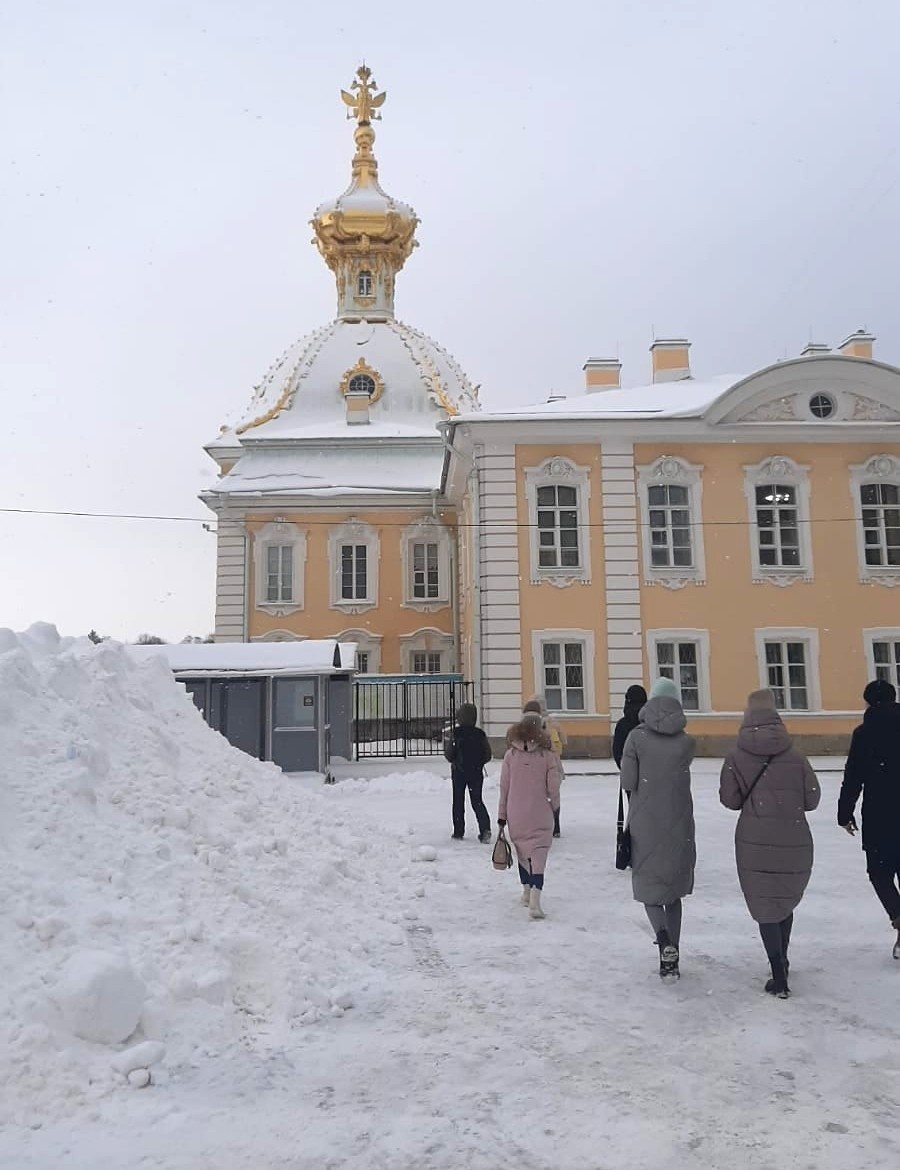 Петергоф - загородная императорская резиденция (личное фото)