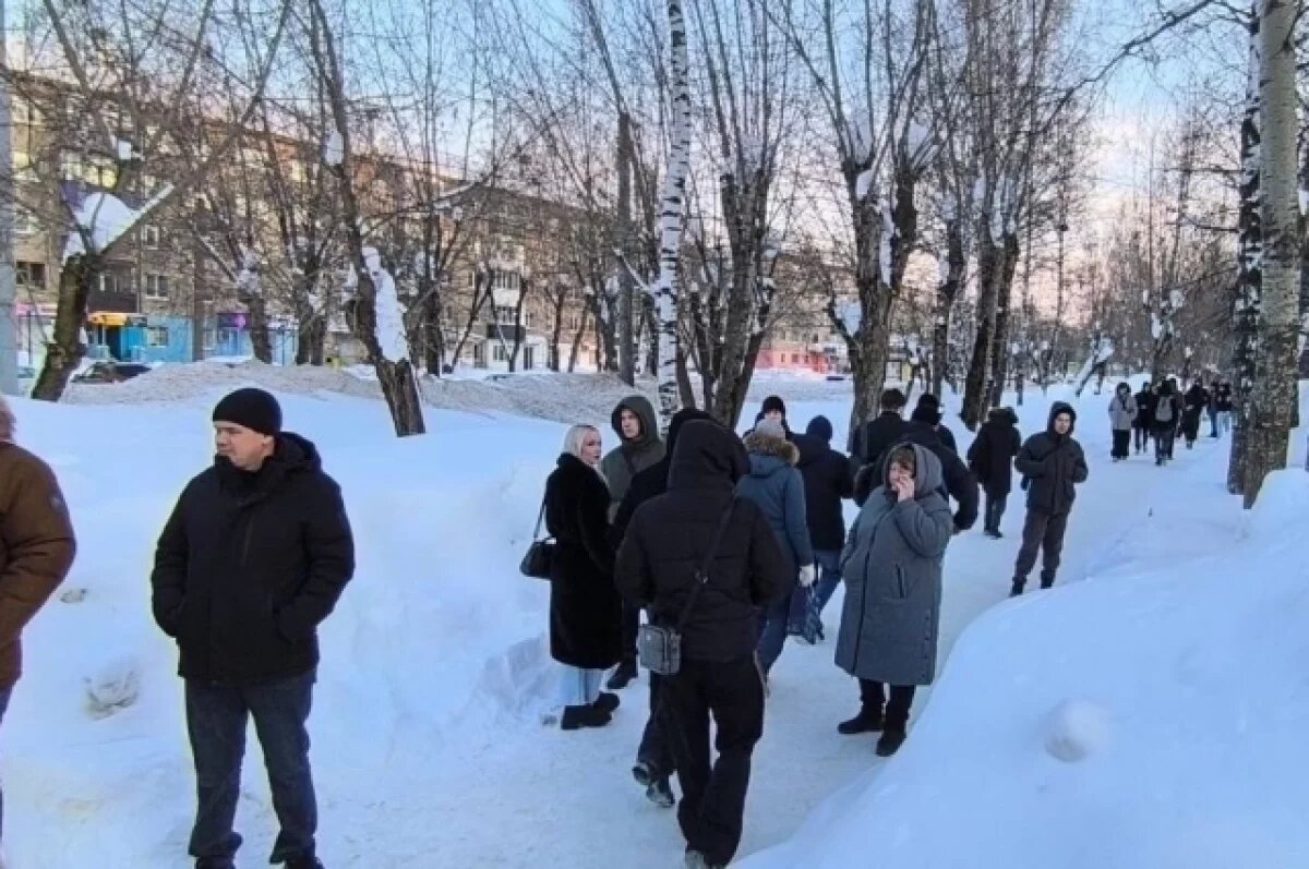    В Пермском крае эвакуировали студентов колледжа из-за сообщений о бомбе