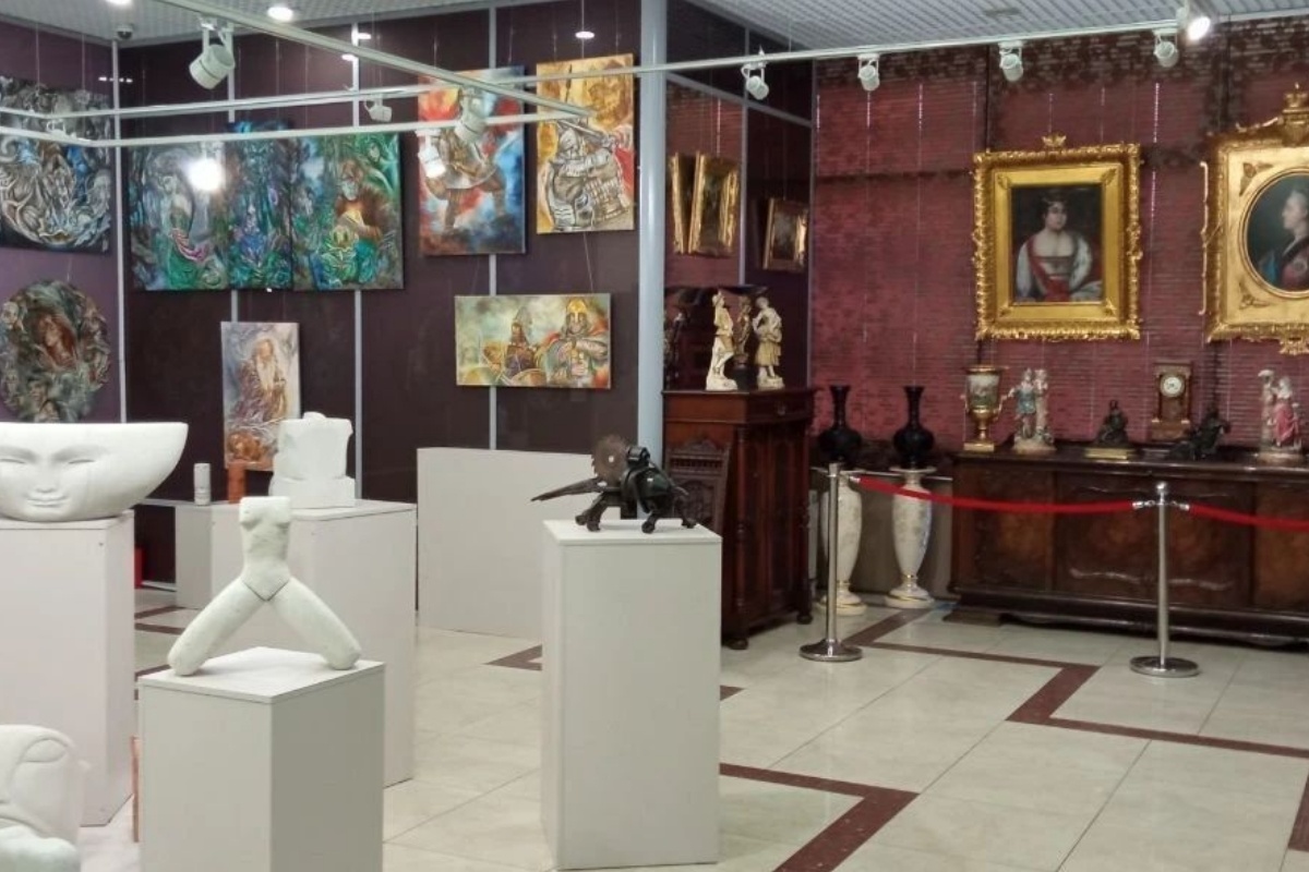    Фото: галерея «Блик»