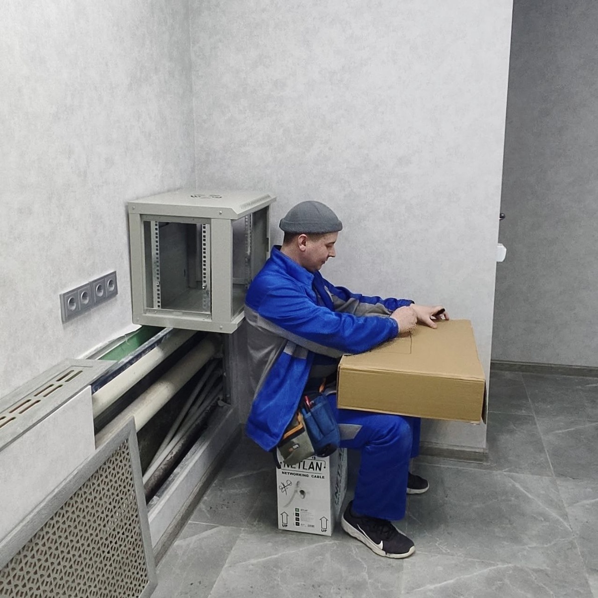 Реальность и моделирование рабочего места сотрудника