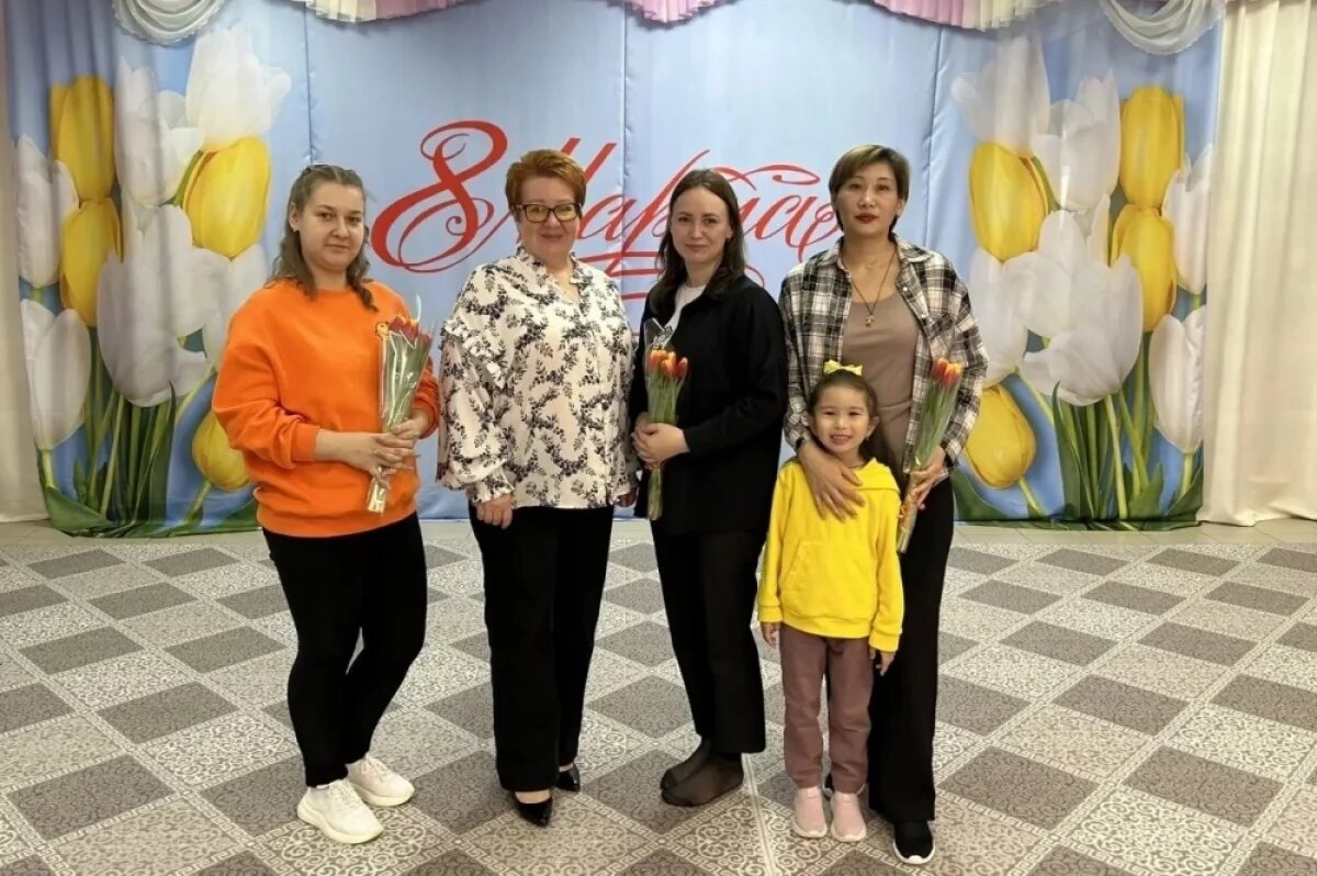    В преддверии 8 марта проходит Всероссийская акция «Цветы мамам Героев»