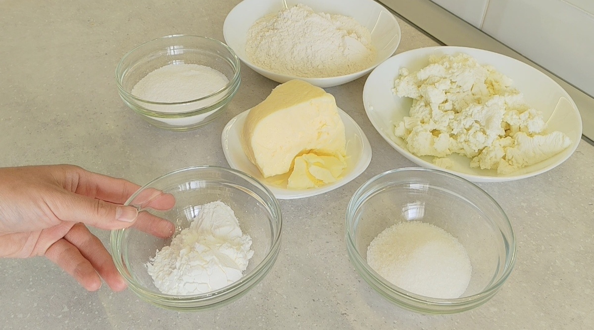 Основные ингредиенты для пирога