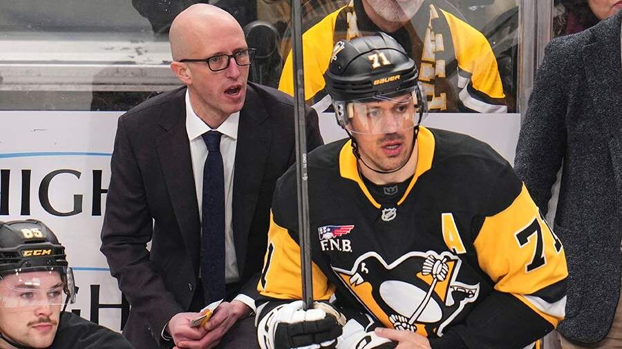 Малкина удалили до конца матча НХЛ из-за драки с Далиным