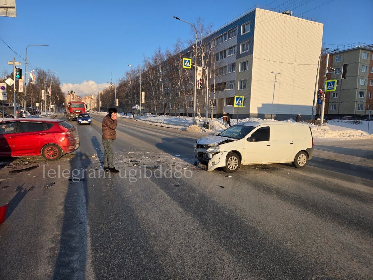    В Сургуте в ДТП пострадали два человека