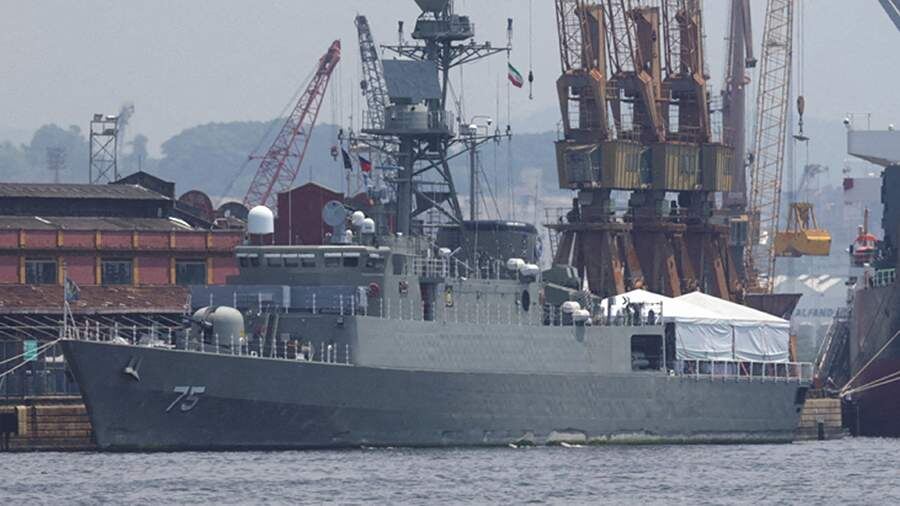 В МИД Ирана подтвердили отсутствие вооружений на потопленном фрегате IRIS Dena