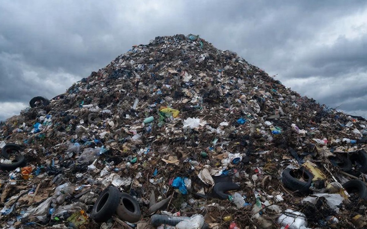    Воронежские власти просчитывают модели финансирования нового мусорного полигона стоимостью около 4 млрд рублей Фото – GigaChat