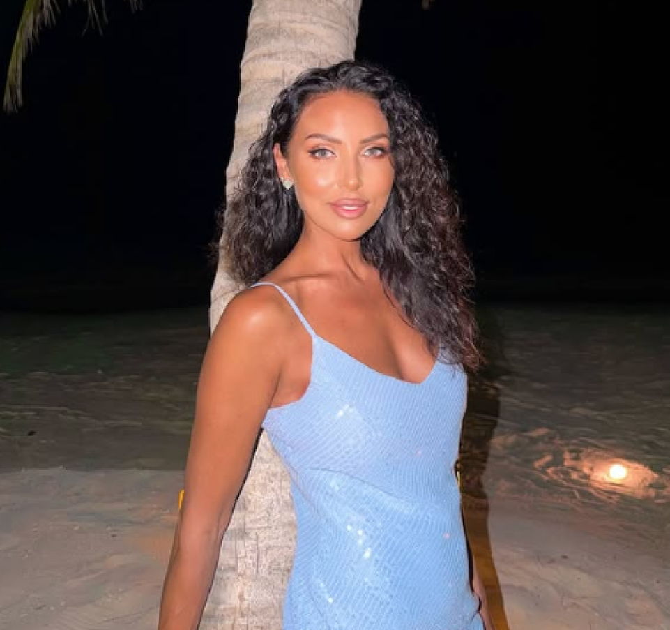    Алсу. Источник: inst/alsou_a *