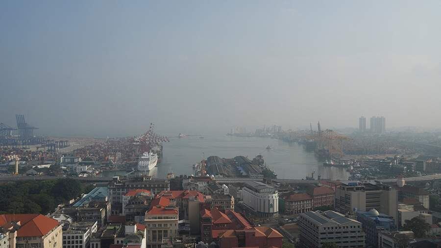 ВМС Шри-Ланки эвакуировали более 200 человек с иранского военного корабля