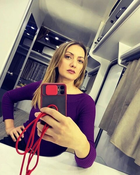    Пынар Чаглар Генчтюрк с годами становится только эффектнее, но замуж так и не вышла