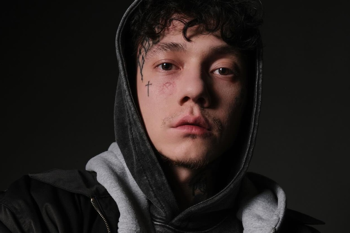     «У меня родился сын»: лидер группы «Три дня дождя» Глеб Викторов стал отцом во второй раз