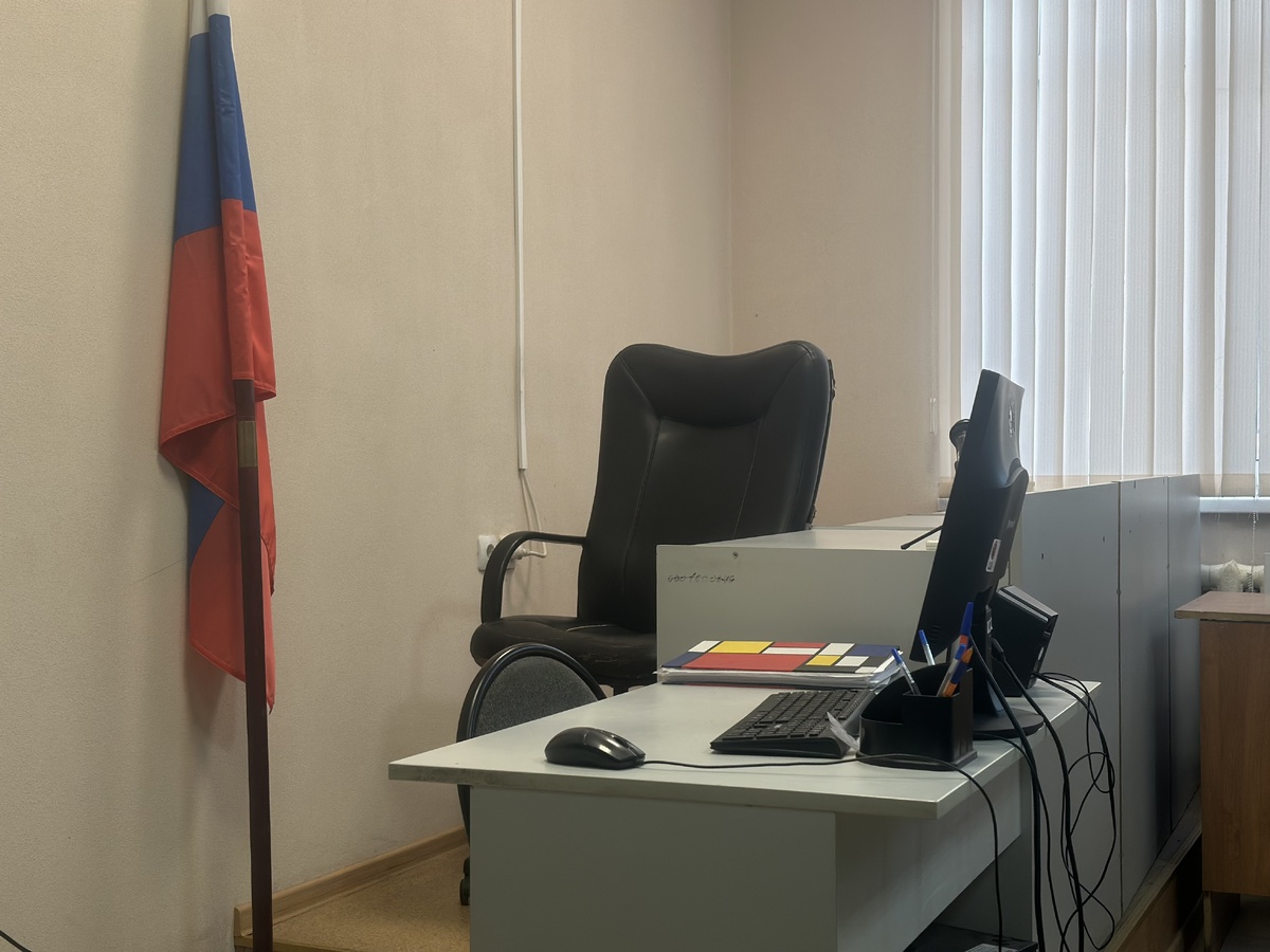    В Оренбурге клиентка автомойки ударила сотрудницу сумкой из-за плохо вымытой машины