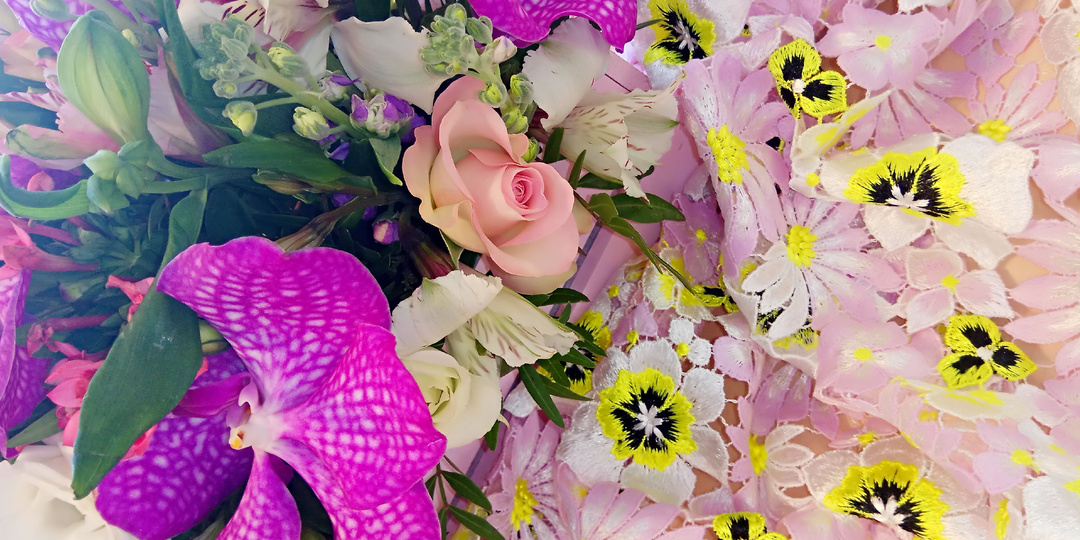 С праздником 8 марта!