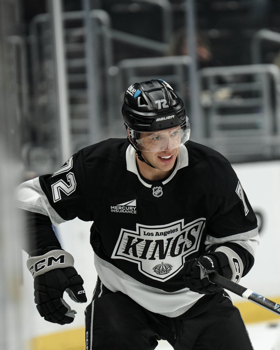    Артемий Панарин хоккей 2026 LA Kings