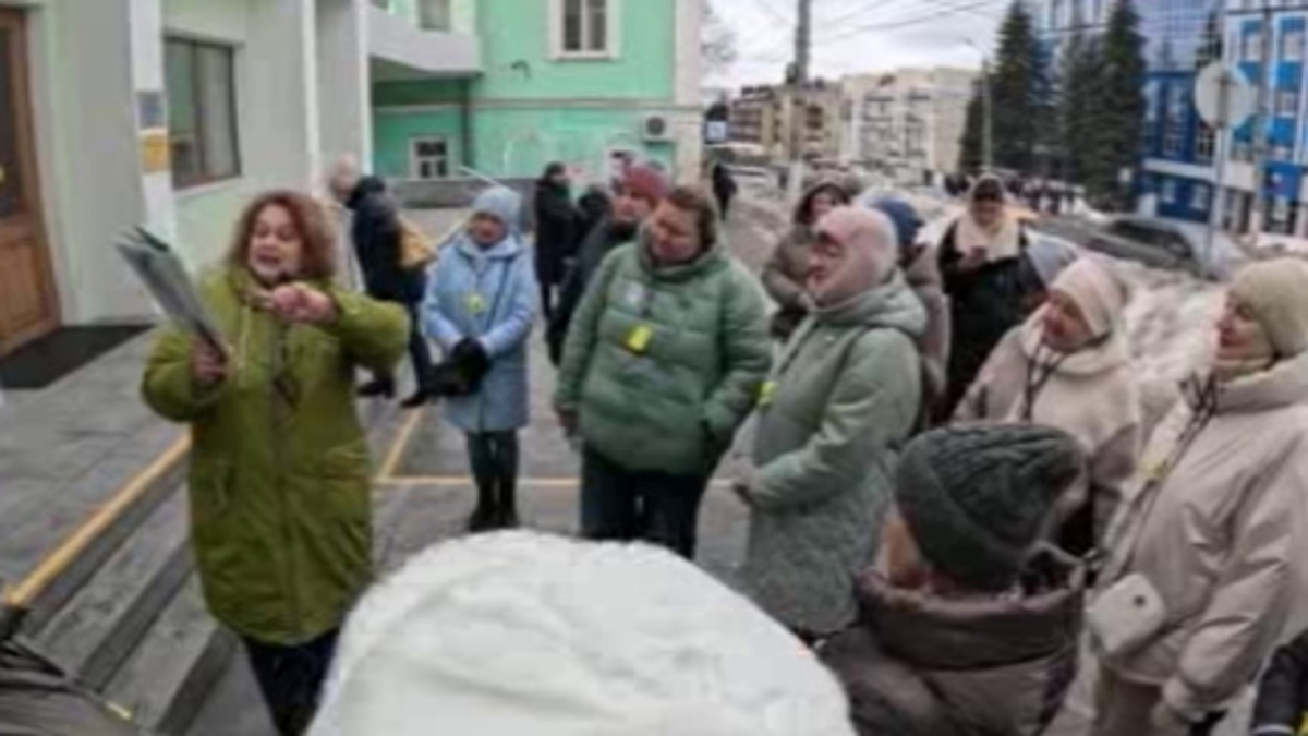    Необычный подарок к 8 марта курянкам преподнес историко-культурный центр