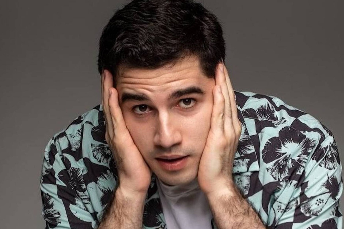     «Интим за поступление»: 28-летнего актера сериала «Новенький» Артема Давыдова обвинили в домогательствах к ученицам