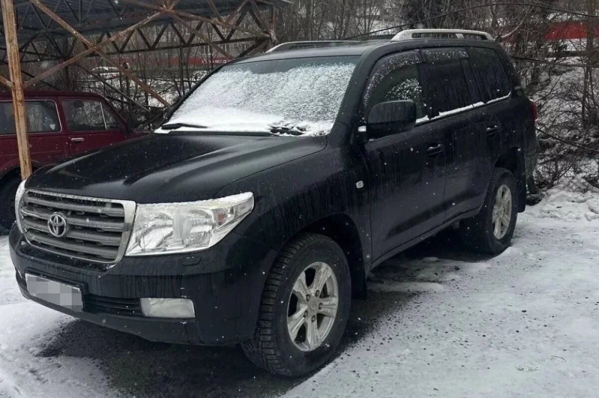    Land Cruiser саратовца отдали на нужды Минобороны за пьяную езду