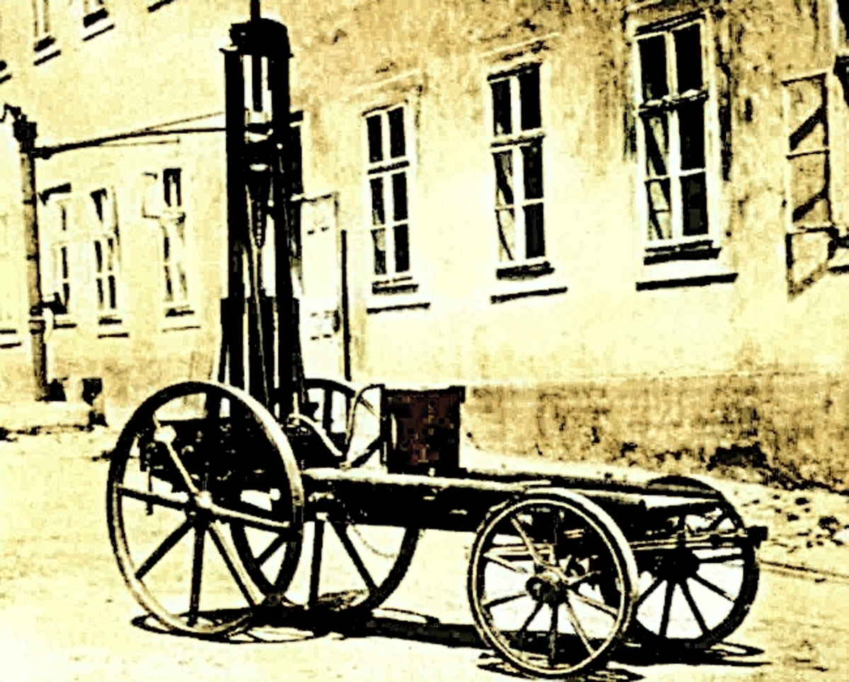 Водородная самоходная тележка на поршневом двигателе де Риваза 1807тгод