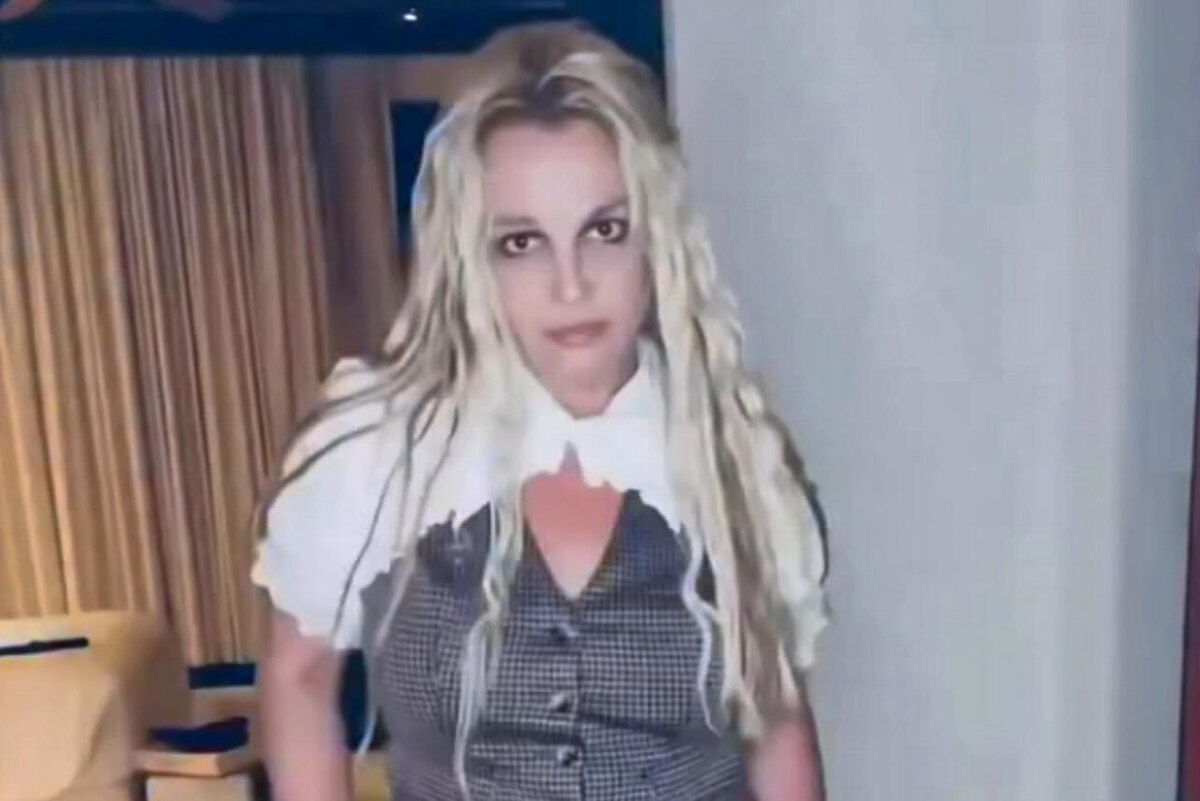    Бритни арестовали за вождение в нетрезвом виде LEGION-MEDIA