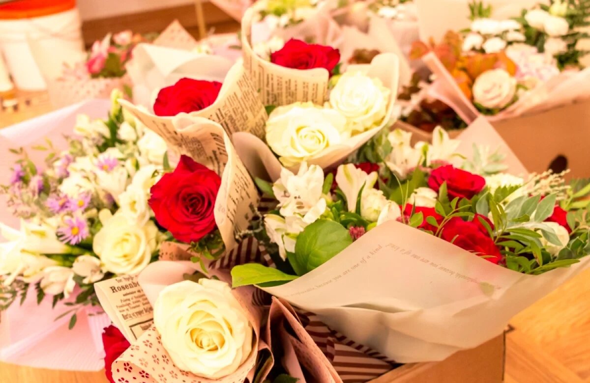    Более 90 млн цветов ввезли в Россию через Псковскую область к 8 марта