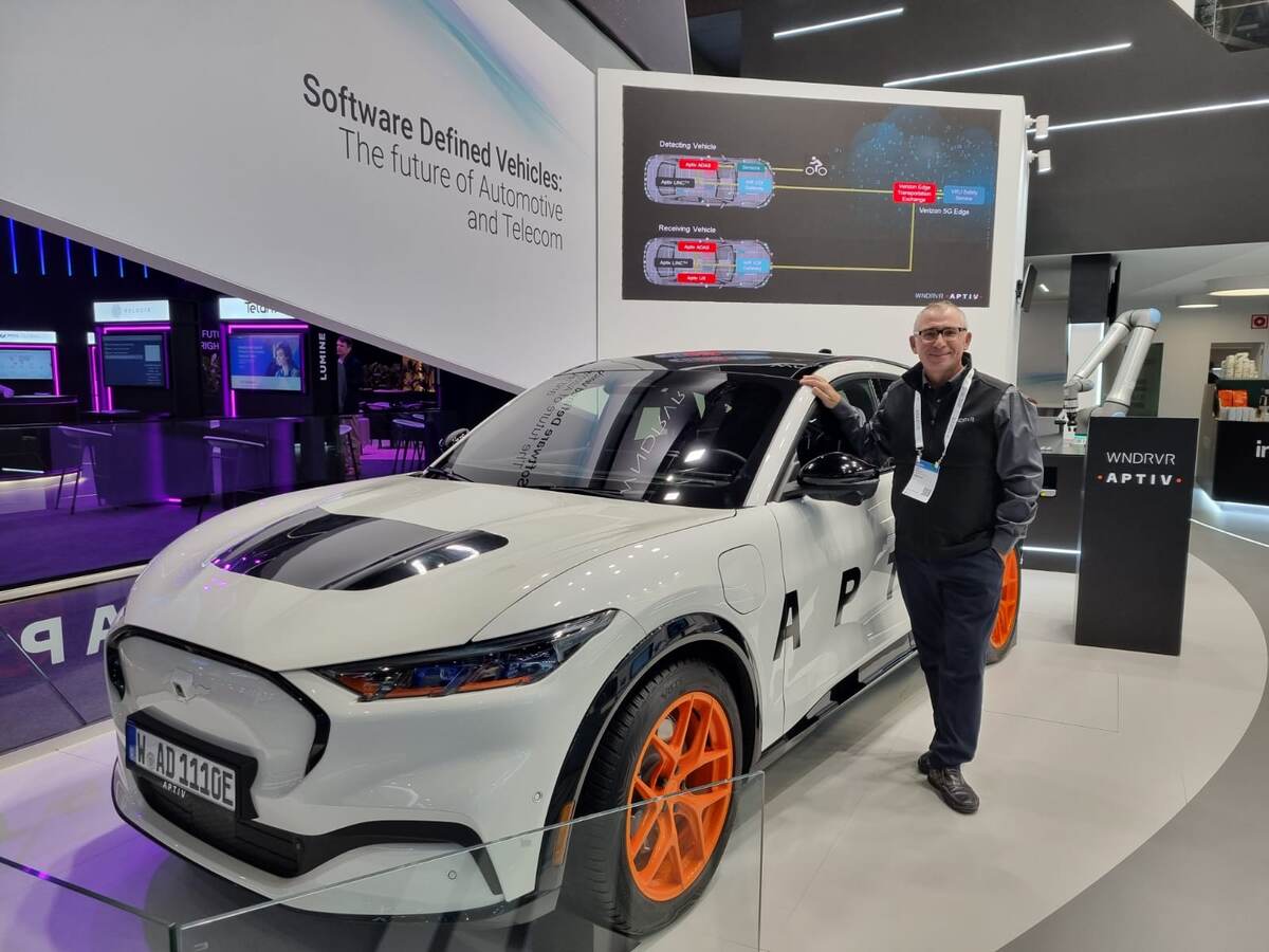 муж на выставке, Барселона 