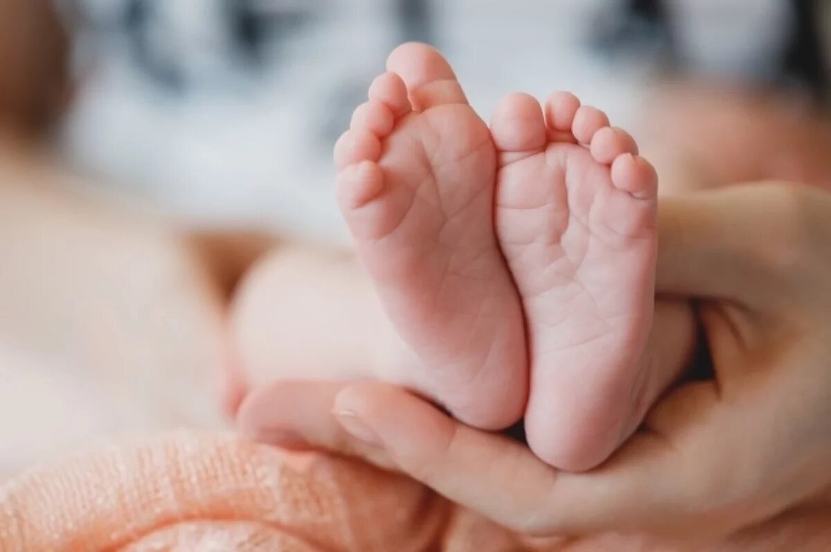    В Коми у 19-летней матери забрали 2-летнего ребёнка со следами побоев