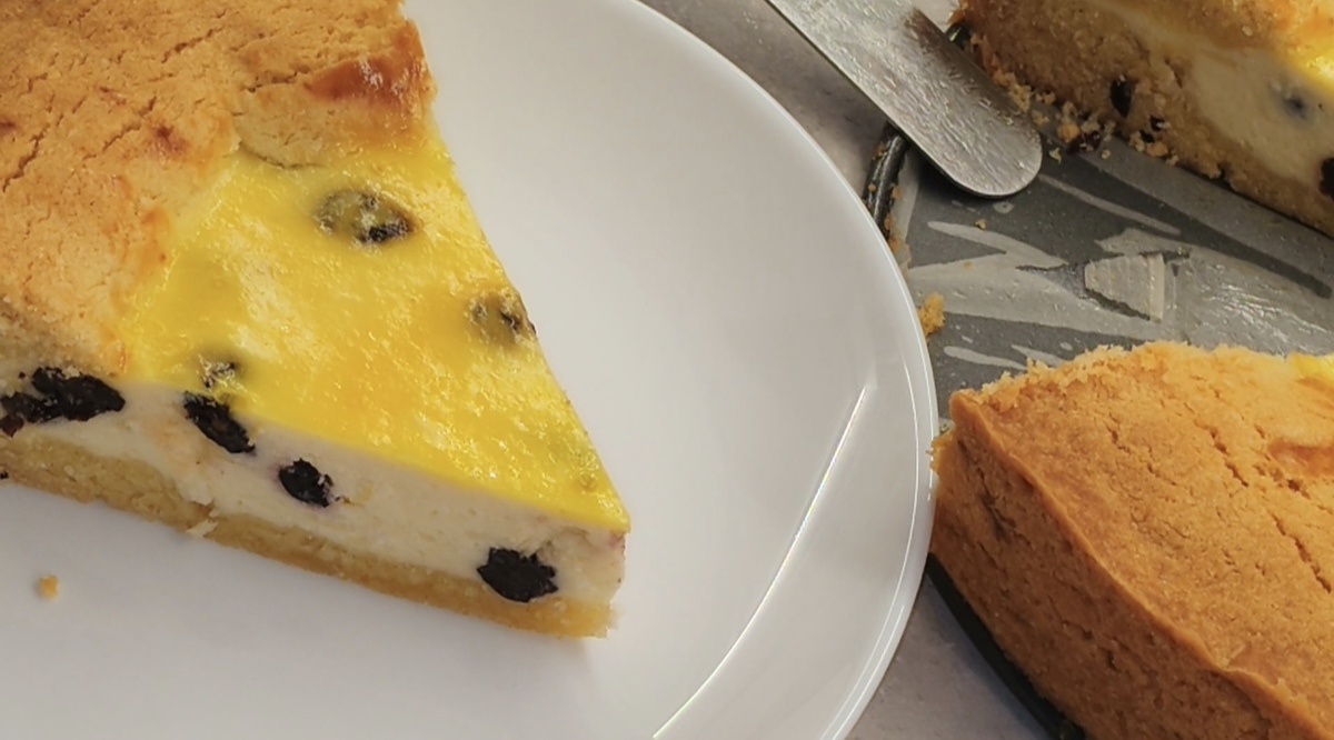 Королевская ватрушка с творогом — песочный пирог с нежной творожной начинкой