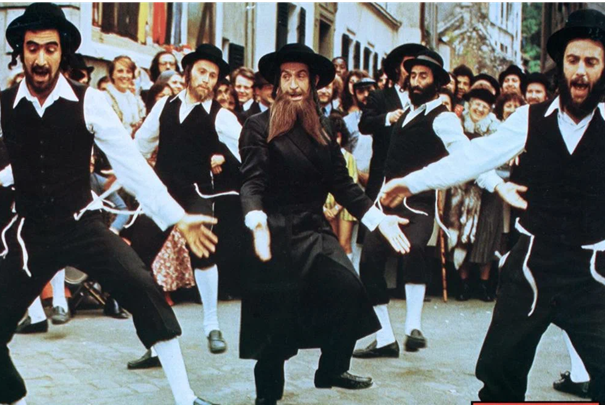 Нападение Израиля накануне праздника Пурим – всеобщего веселья о гибели 75 тысяч персов