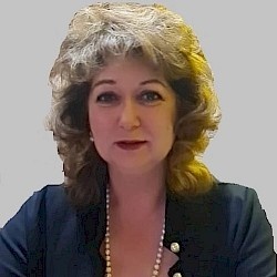 «За два года в МГНЦ собрана одна из самых масштабных выборок пациентов с различными формами ихтиоза в России. Сходство клинических проявлений между различными формами заболевания может осложнять процесс дифференциальной диагностики. Вследствие этого точная диагностика врожденных форм ихтиоза, включающая клиническо-лабораторные и генетические методы исследования, демонстрирует важность внедрения стратегий идентификации генов и скрининга мутаций, адаптированных к российской популяции. Мы считаем крайне важным понять, как генетические различия влияют на клинические проявления заболеваний. Это знание позволит нам в будущем разработать методы прогнозирования тяжести болезни с учетом персонализированного подхода к каждому пациенту. Создание и внедрение такой программы, основанной на генетическом тестировании и выявлении этих связей, значительно улучшит персонализированный подход к диагностике и сопровождению пациентов», – отметила руководитель программы, заместитель директора по научно-клинической работе, заведующая лабораторией генетической эпидемиологии Медико-генетического научного центра имени академика Н.П. Бочкова, д.м.н., профессор, член-корреспондент РАН, Заслуженный деятель науки РФ Рена Зинченко.