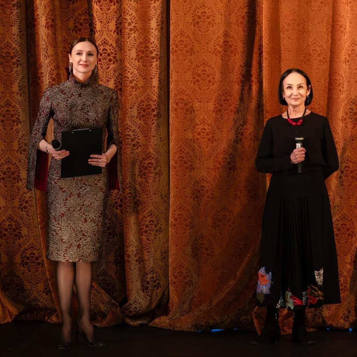    Светлана Захарова и Гюзель Апанаева Предоставлено МГАХ/Батыр Аннадурдыев