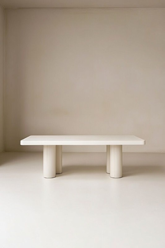 Обеденный стол на заказ из микроцемента