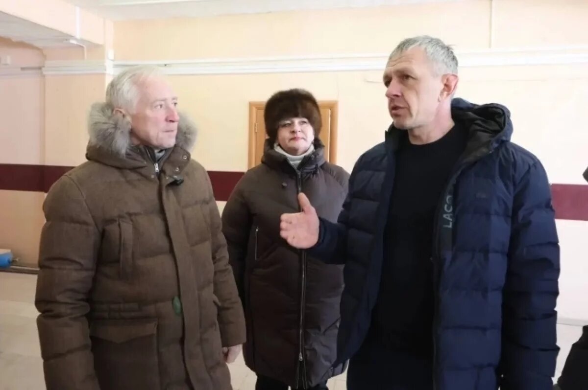    Глава Томской области проверил капремонт в Парабельской школе