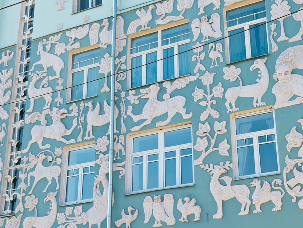 Доходный дом церкви Троицы на Грязех («Дом со зверями», Дом Вашкова). 2024 год. Фотография: Е. О./ фотобанк «Лори»