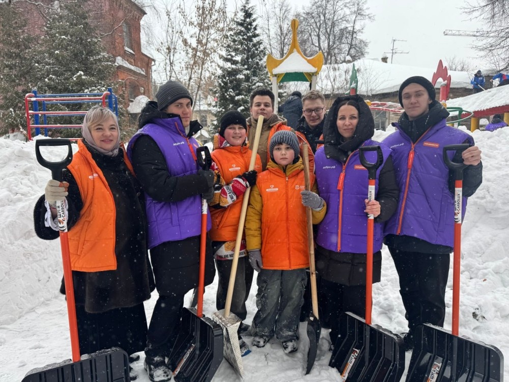    Артем Метелев посетил Волонтерский центр в Нижнем Новгороде