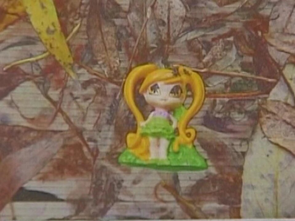 Игрушка одной из девочек. Ее нашли на месте преступления. Фото: Святослав Гостюхин