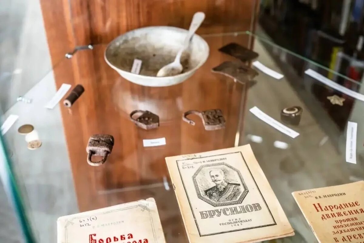    На выставке в Пскове представили книги времен Великой Отечественной войны