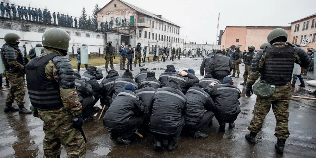 «Тюремный спецназ, которого боятся воры в законе»: как спецназовцы без оружия подавляют отчаянные бунты зэков на зоне