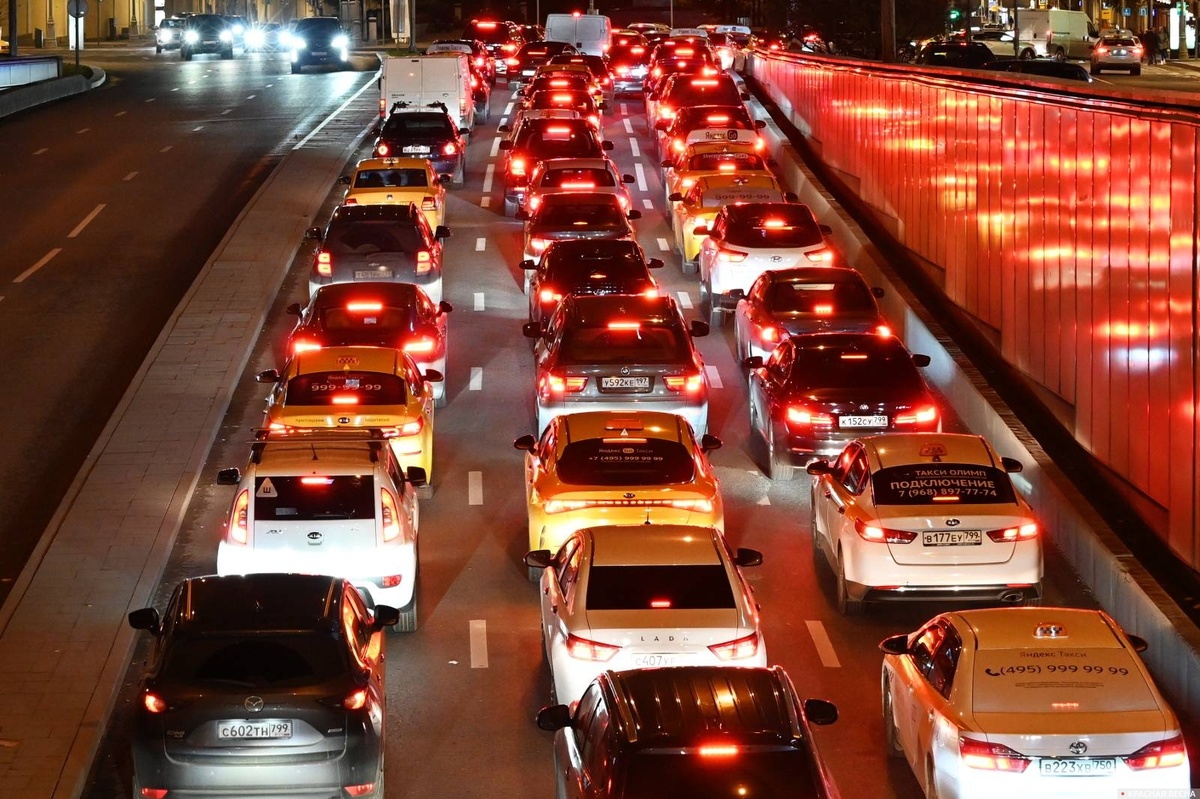     Автомобили   
Иван Лазебный © ИА Красная Весна