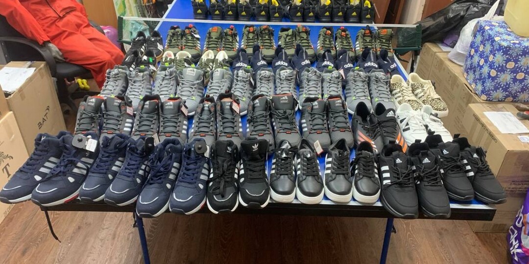 В Муроме суд рассмотрит дело о продаже поддельной обуви с ущербом более 450 тысяч рублей