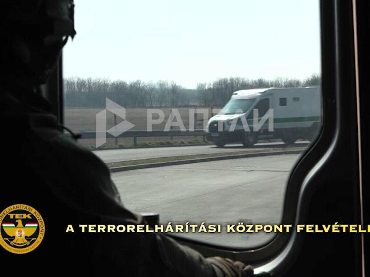    Задержание сотрудников украинского "Ощадбанка" | © Ruptly