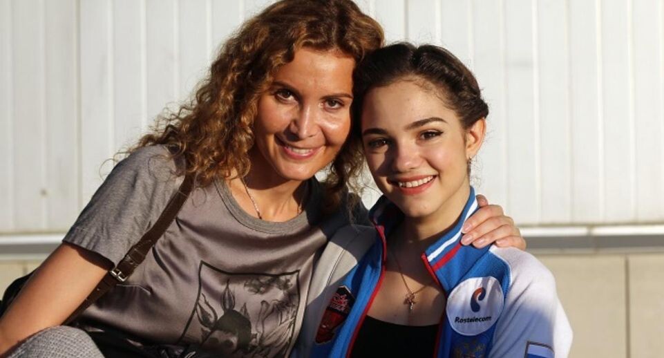    Этери Тутберидзе и Евгения Медведева / Федерация фигурного катания на коньках России