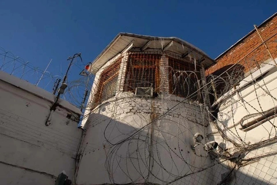    В Крыму чиновница попалась на взятке в виде BMW и села почти на восемь лет Алексей ФОКИН