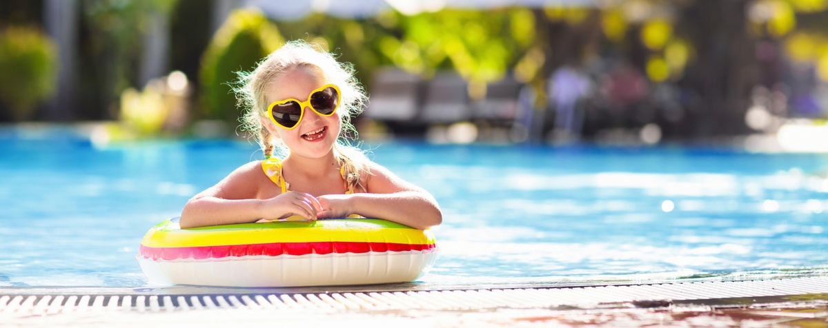 @FamVeld/Shutterstock