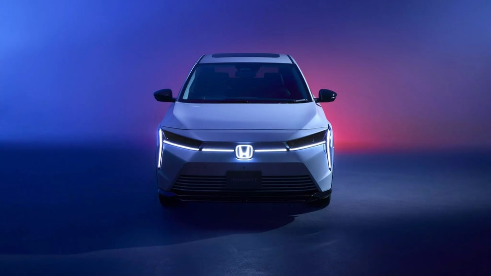 Honda Insight.📷Фото: Honda