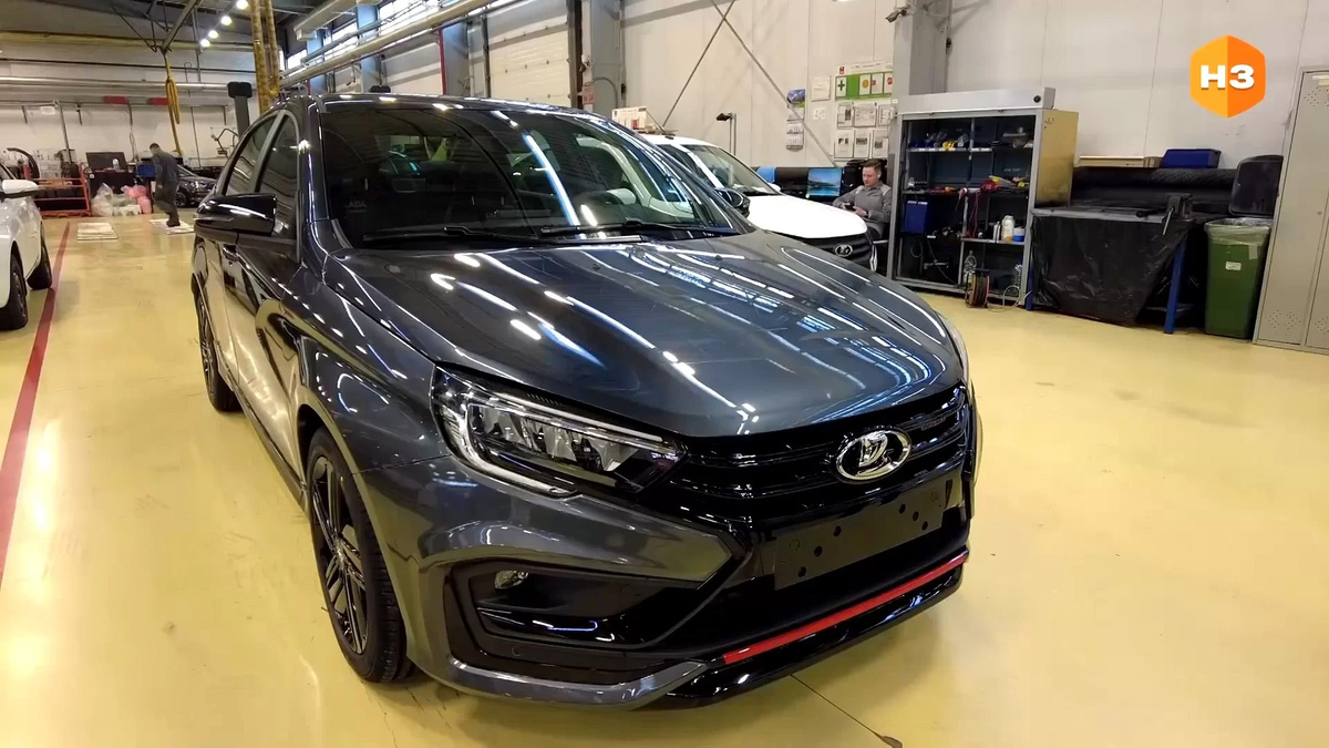 Скриншот видео "На Заводе"  📷
