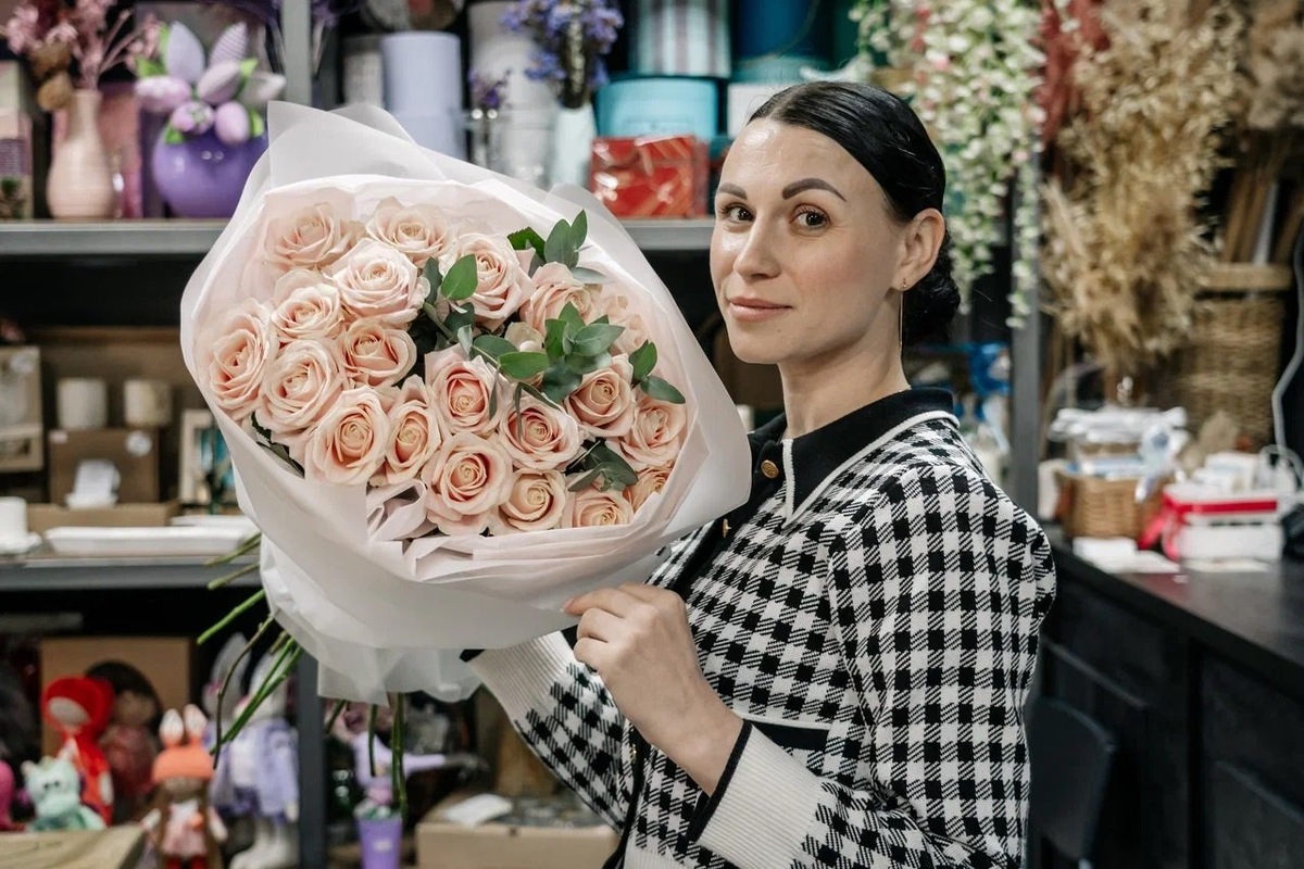 Девушка с букетом цветов
© Туристический портал Республики Крым, Ксения Гасица