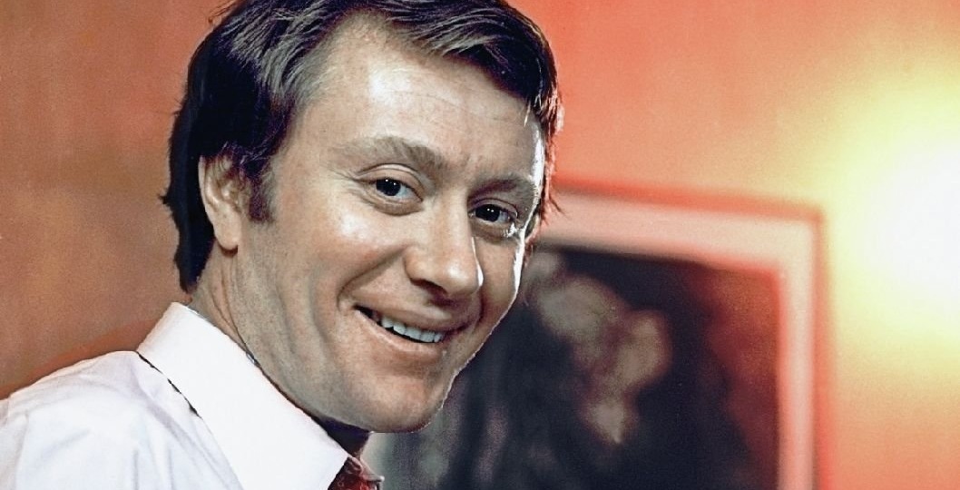 Сменил фамилию, изменял жёнам и отдал себя профессии: жизнь и творческий путь актёра Андрея Миронова. Как живут его дочери-актрисы?