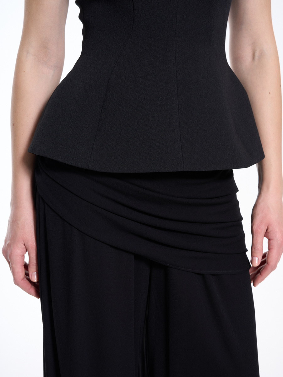 Топ-баска Лола от Charisma