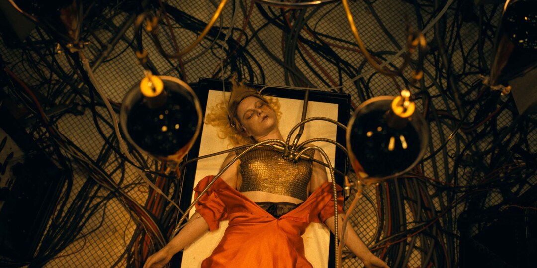 «Невеста!»: мертворожденный феммюзикл