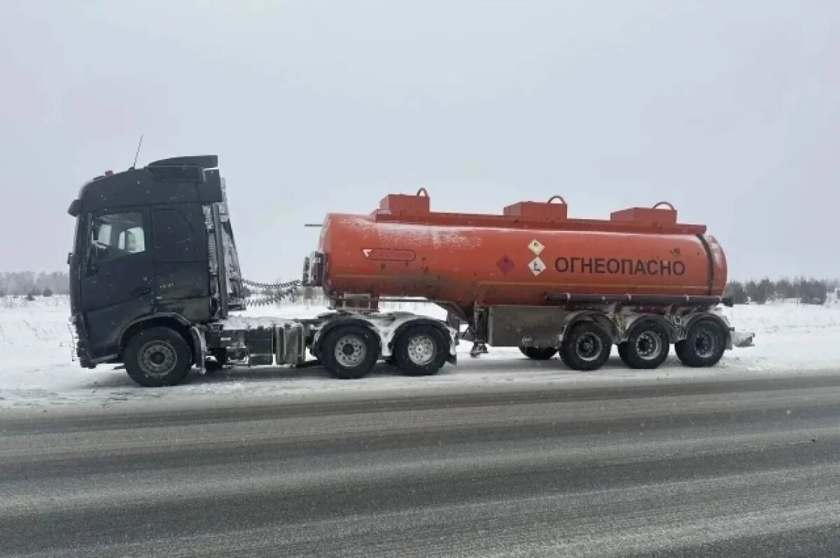    Опубликованы фото ДТП в Кузбассе, где погибли бабушка, мама и внучка