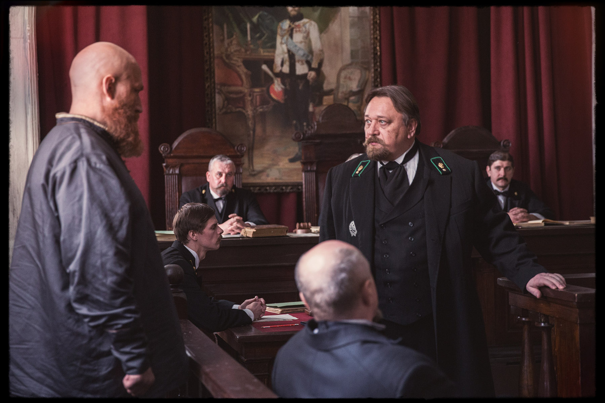 Кадр из фильма Угрюм-река